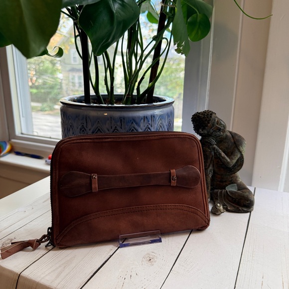 We The FreeTraveler Leather Crossbody Wallet Cognac Brown